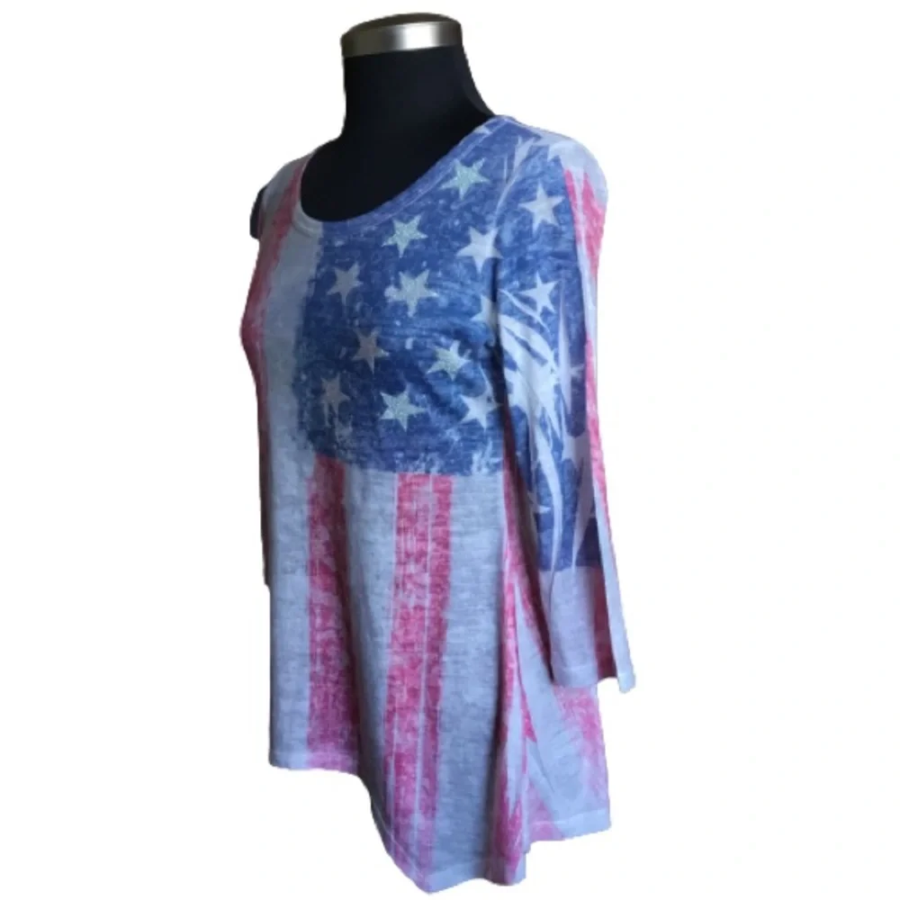 Reba Patriotic Top Rhinestone Stars 3/4 Sleeves Sharkbite Hem Size Small - Picture 3 of 6